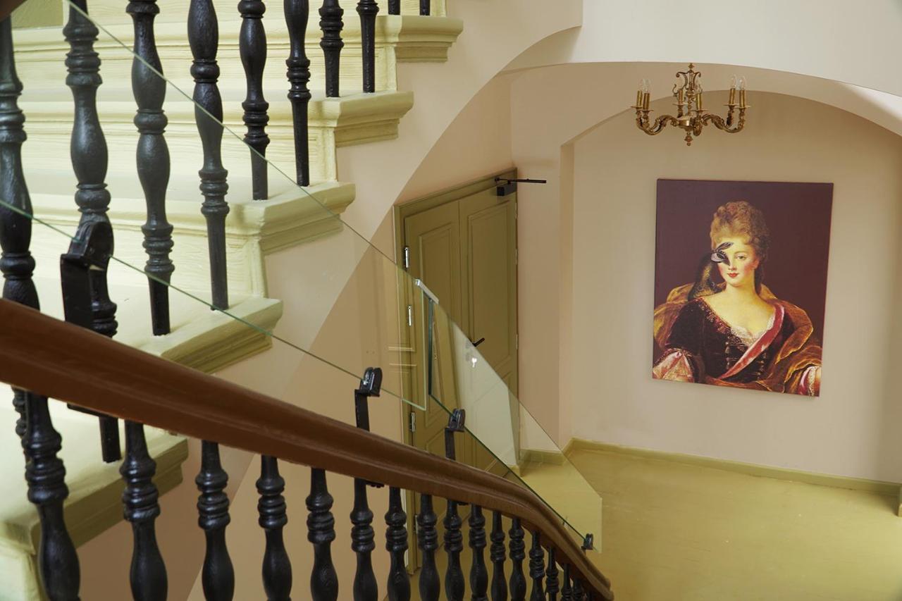 Hotel Pietryna Лодзь Экстерьер фото
