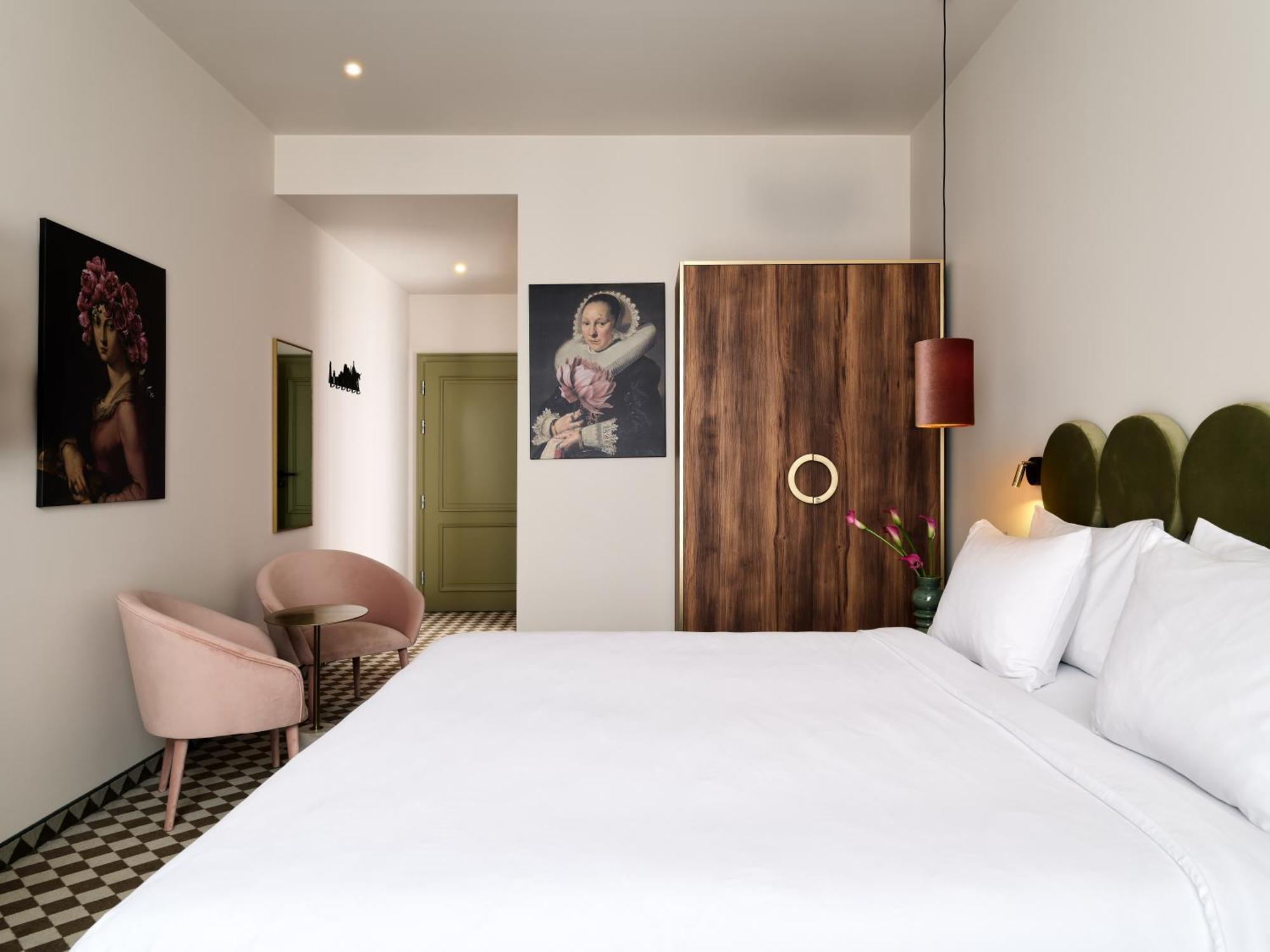 Hotel Pietryna Лодзь Экстерьер фото