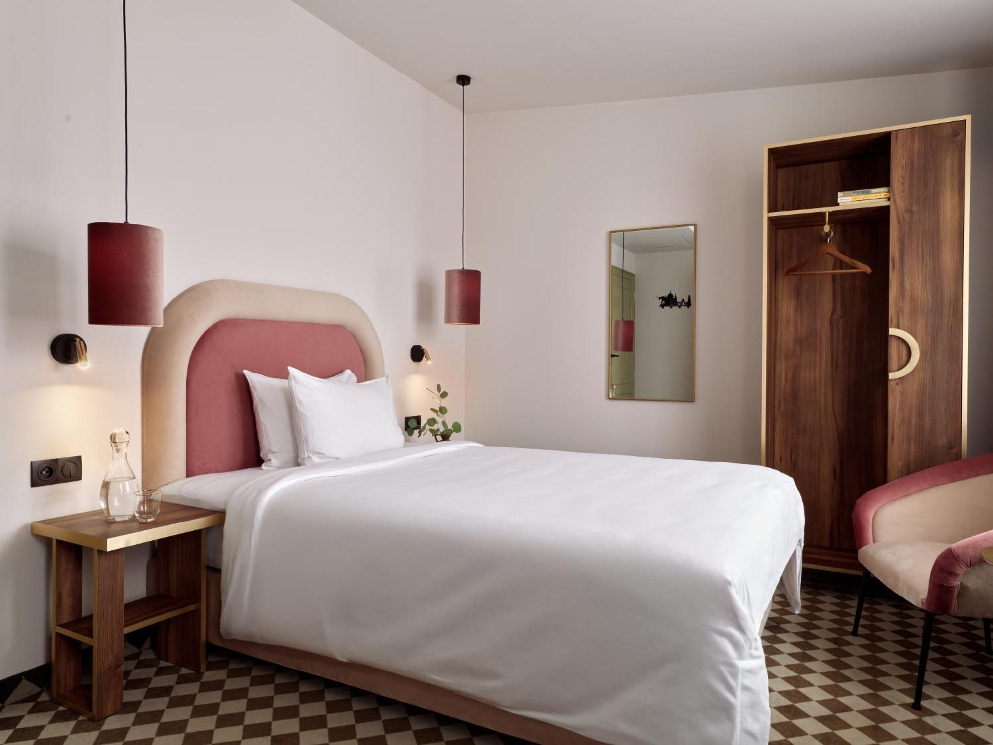 Hotel Pietryna Лодзь Экстерьер фото