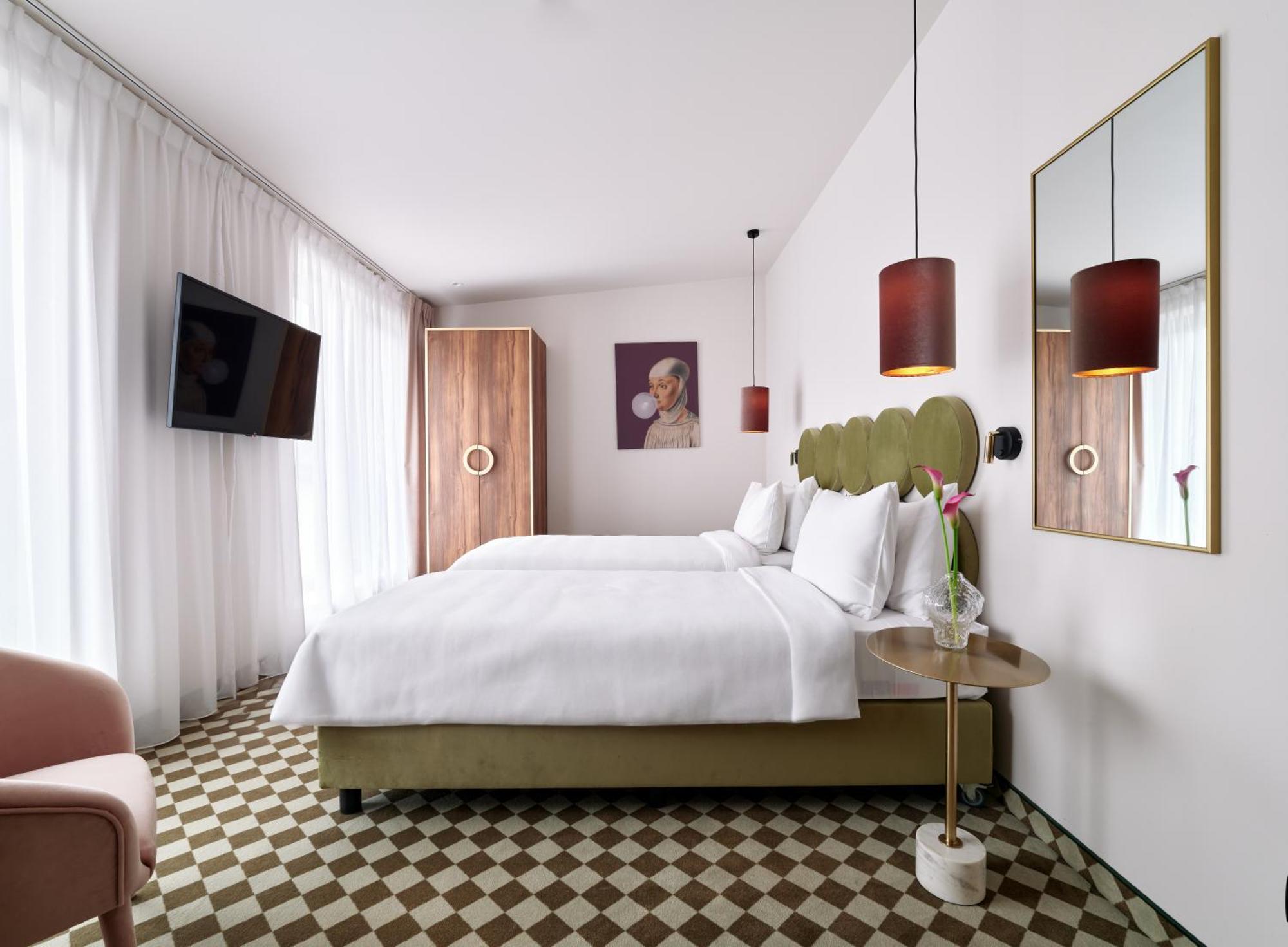 Hotel Pietryna Лодзь Экстерьер фото