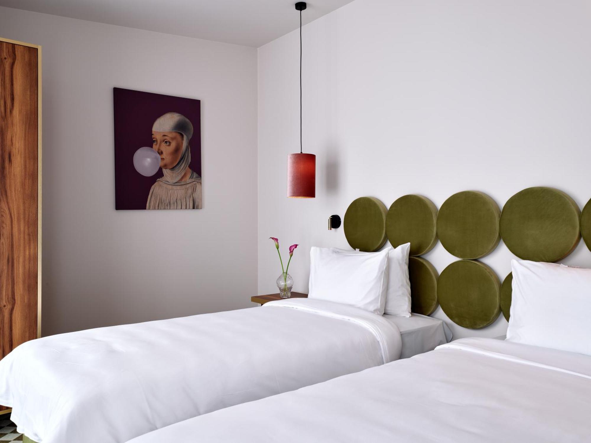 Hotel Pietryna Лодзь Экстерьер фото