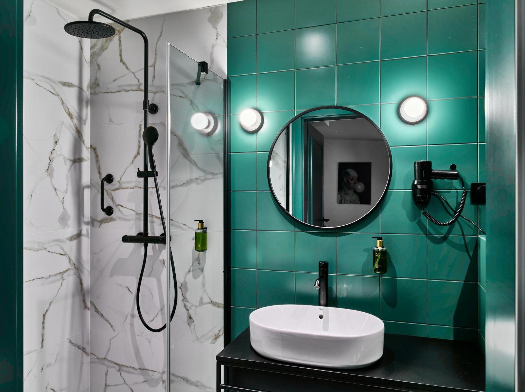 Hotel Pietryna Лодзь Экстерьер фото