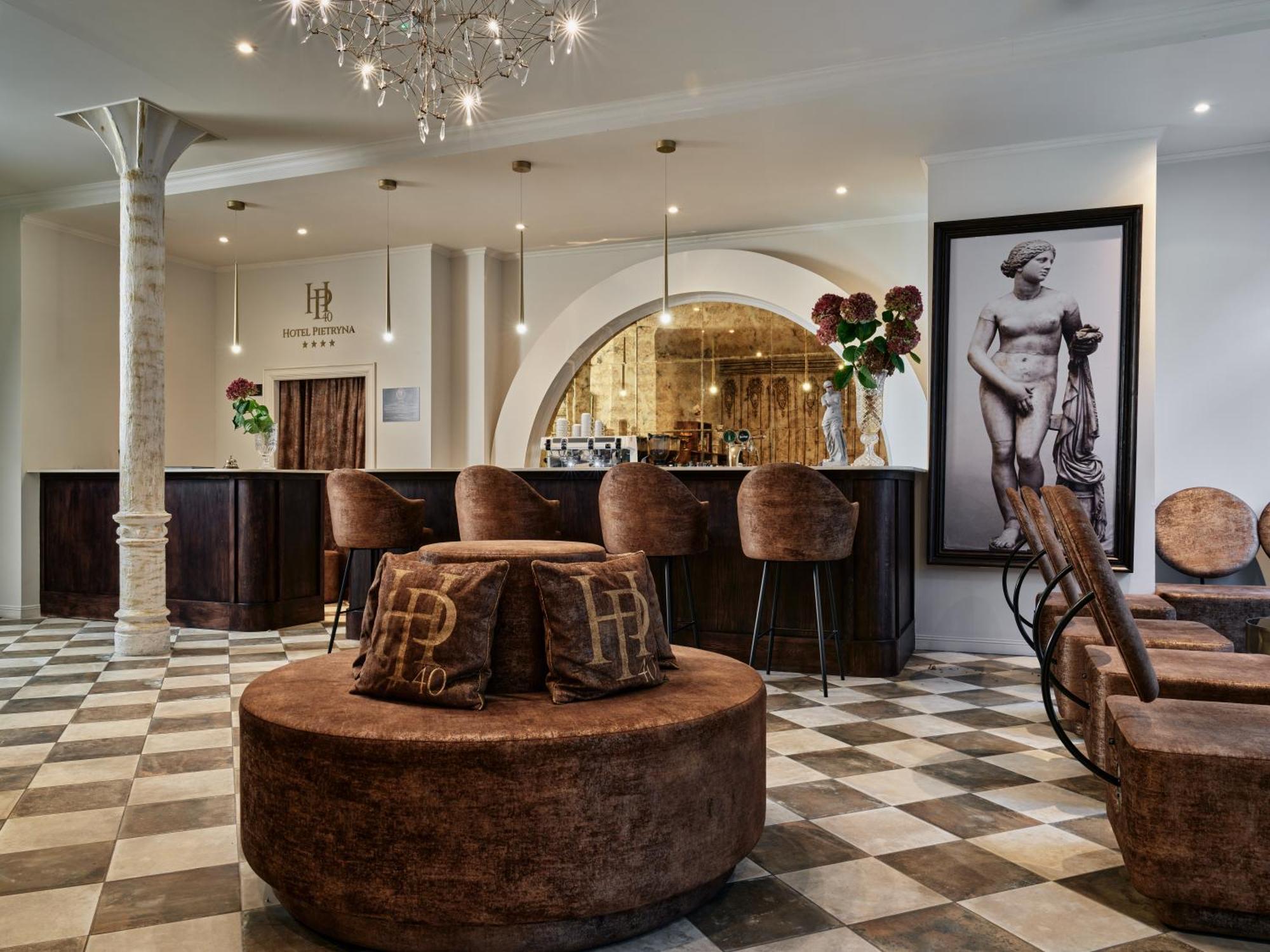 Hotel Pietryna Лодзь Экстерьер фото