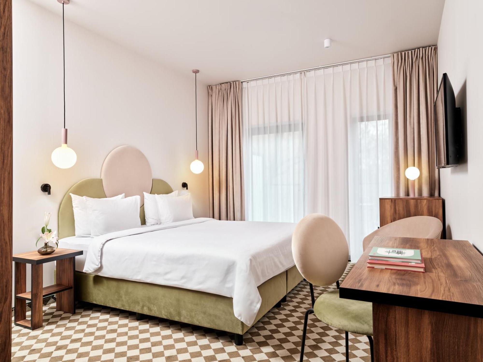 Hotel Pietryna Лодзь Экстерьер фото