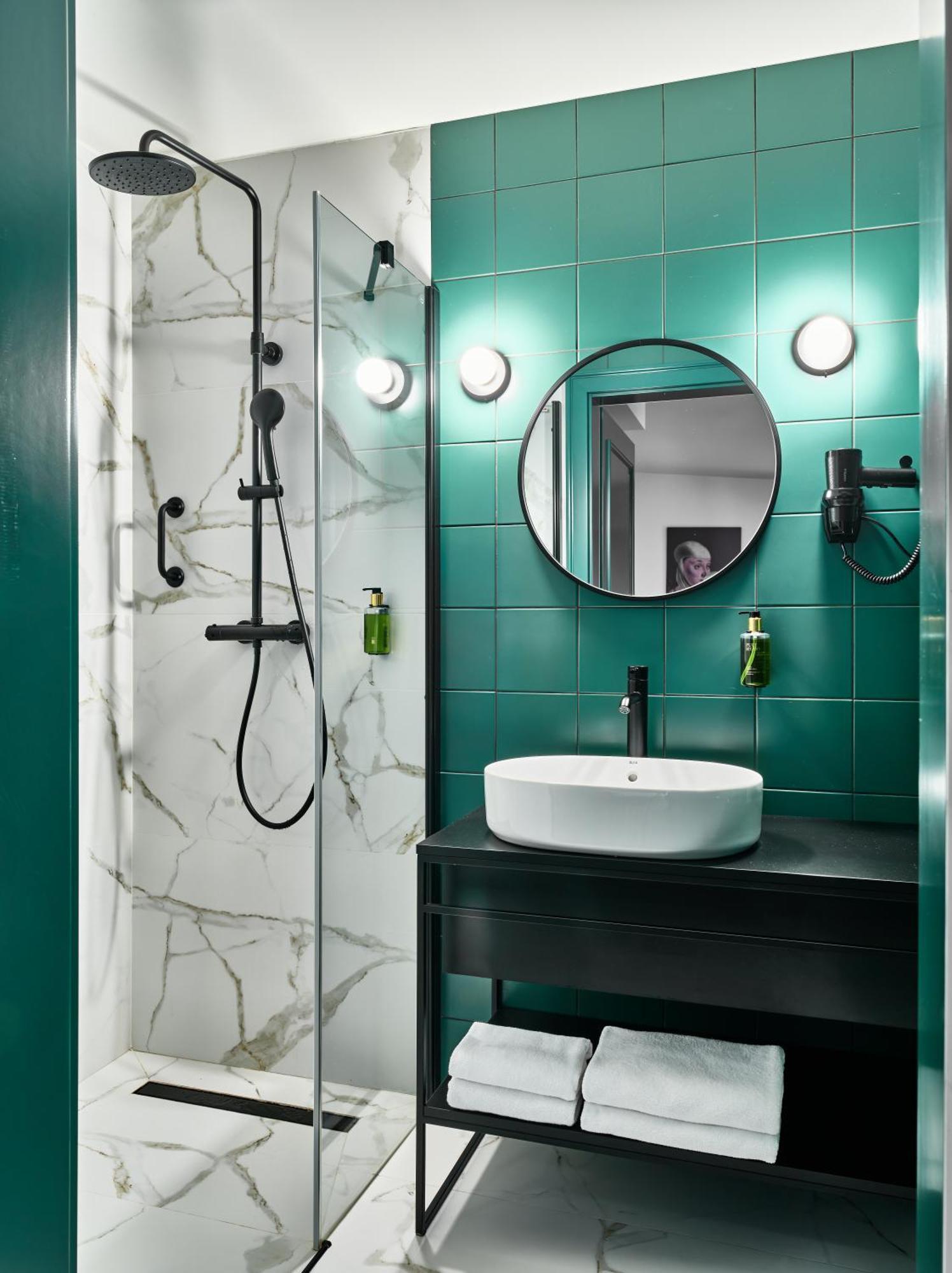 Hotel Pietryna Лодзь Экстерьер фото